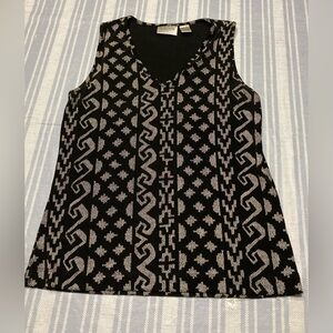 Chico's Travelers black and white geometric print top.